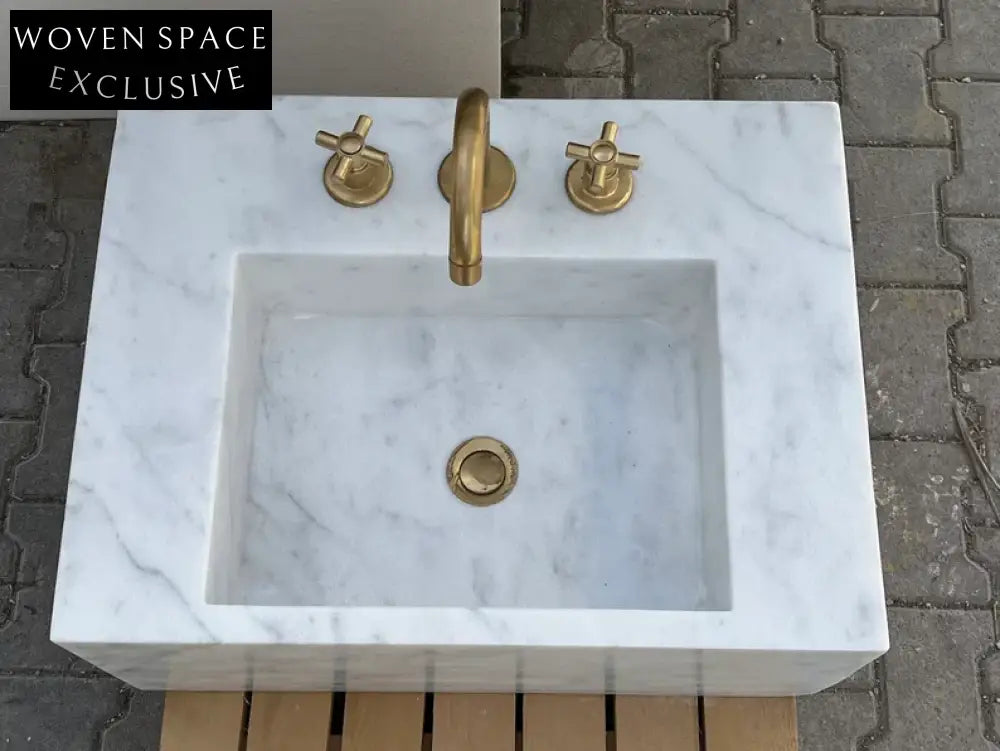 Paméla Carrara Marble Wash Basin
