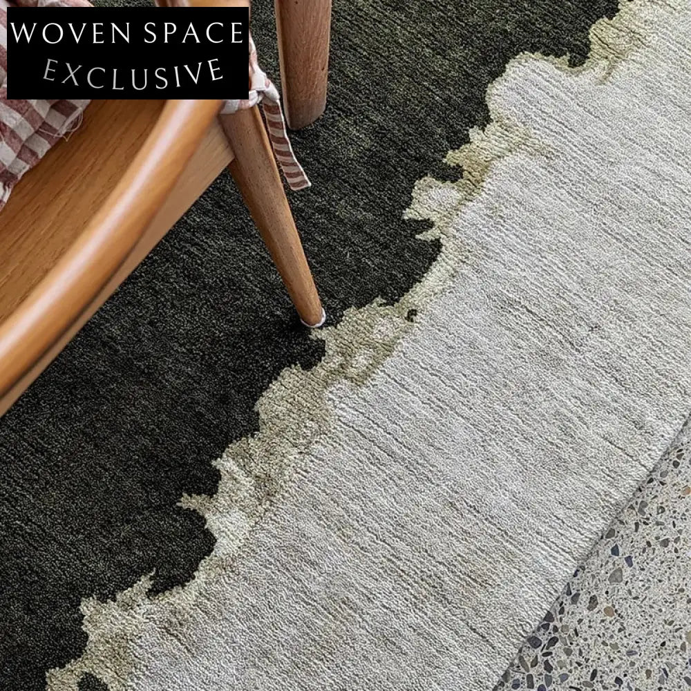 Plush Custom Modern Minimalist Handmade Polyester Area Rug for Living Room Bedroom