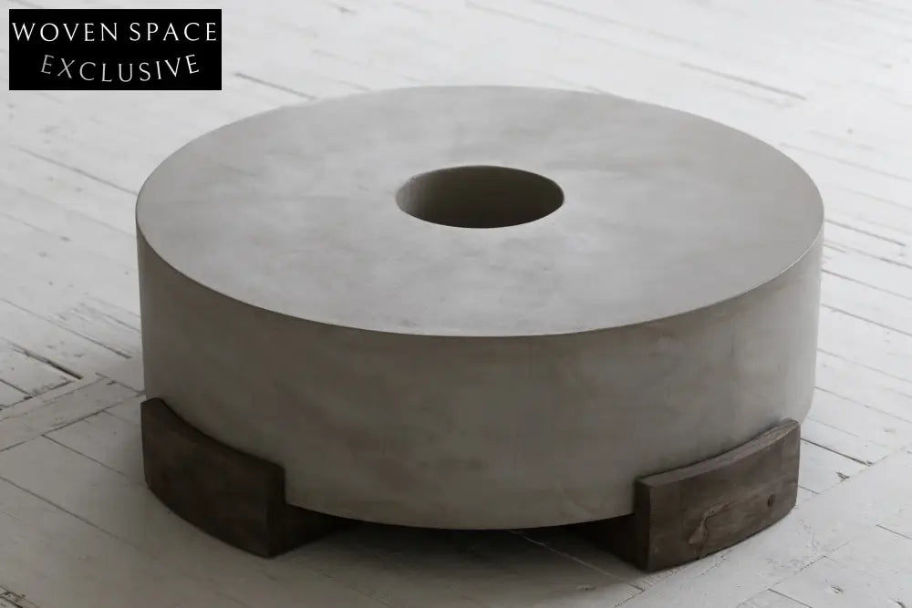 Elegant Mid-Century Concrete Elm Coffee Table for Modern Living Spaces