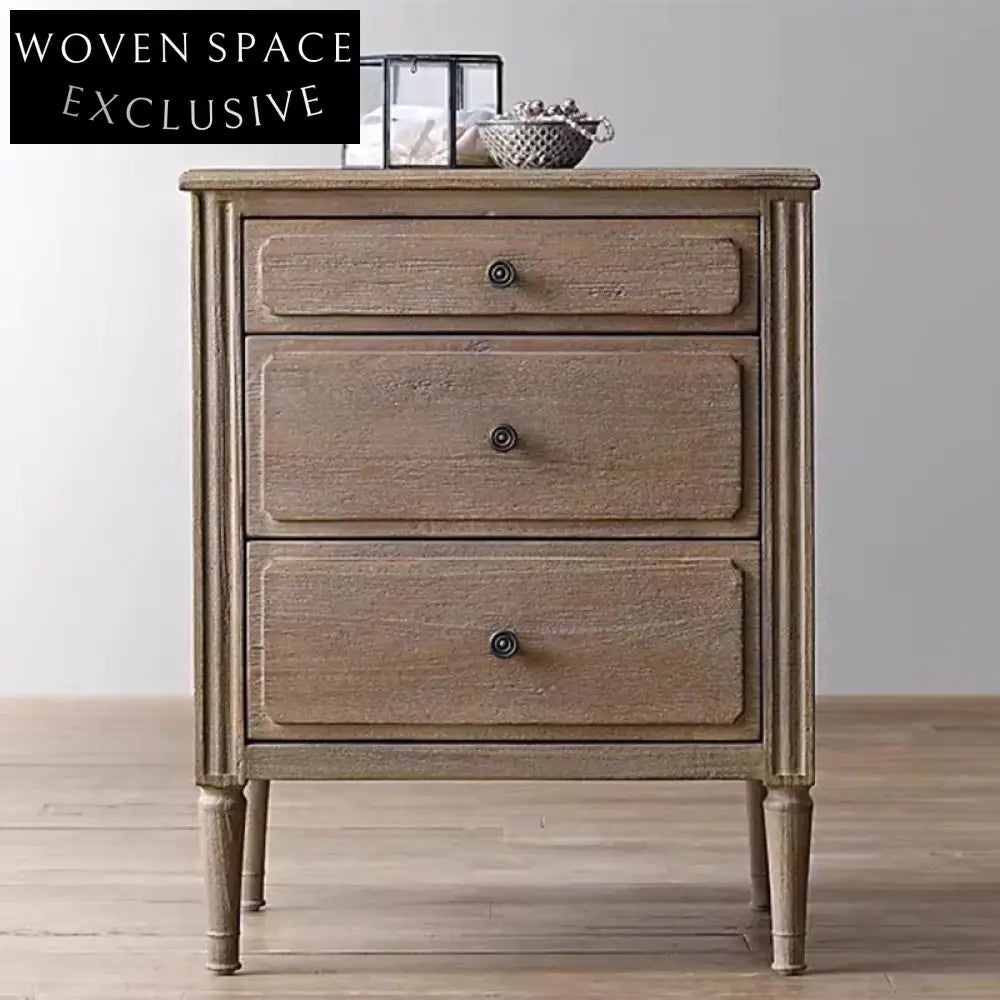 Retro Solid Oak Wood 3-Drawer Nightstand Cabinet - Elegant Bedroom Side Table