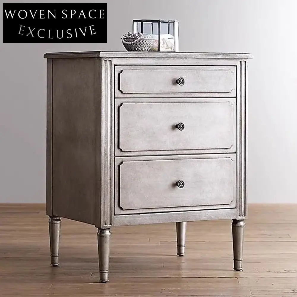 Retro Solid Oak Wood 3-Drawer Nightstand Cabinet - Elegant Bedroom Side Table