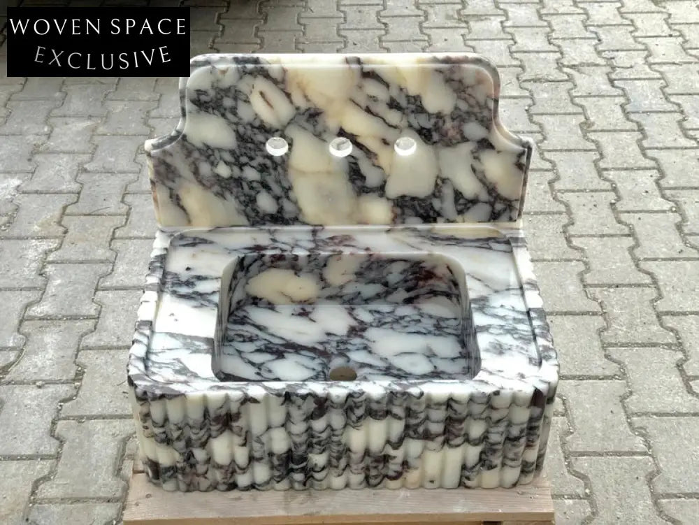 Riccardo Ribbed Calacatta viola backsplash marble sink