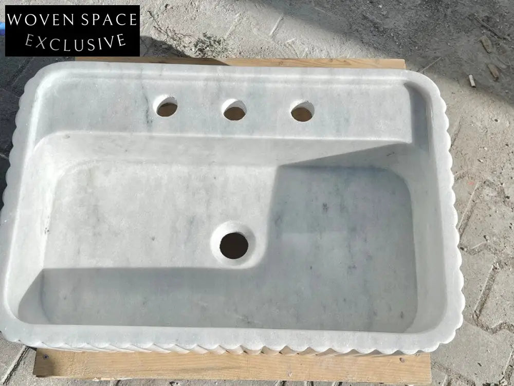 Seraffinu Carrara Marble Sink with Ribbed Sides