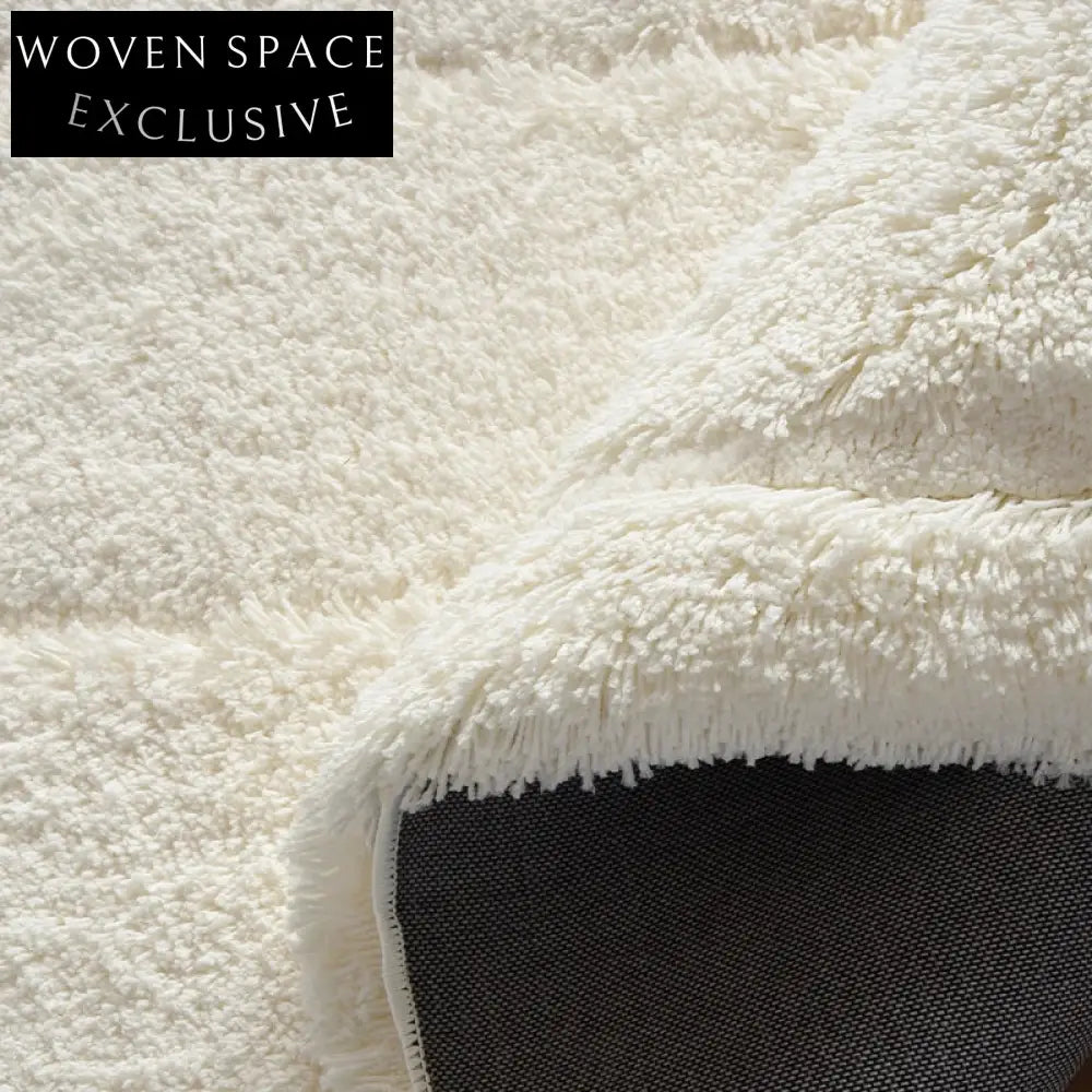 Soft Cream Minimalist Area Rug, Plush Long Hair for Living Room