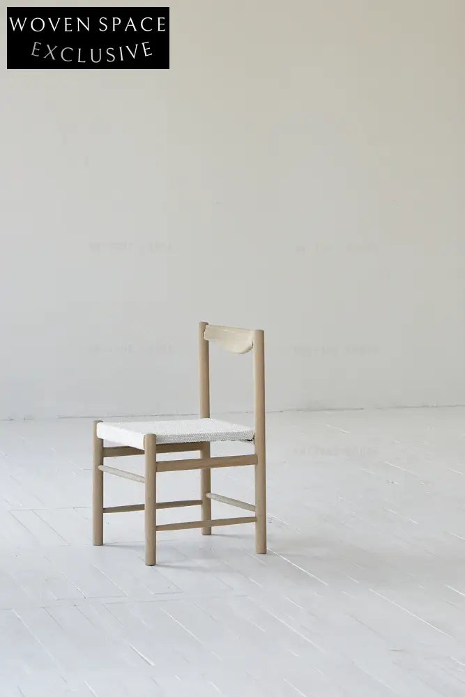 Elegant Nordic Japandi Solid Oak Dining Chair with Comfortable Fabric Seat