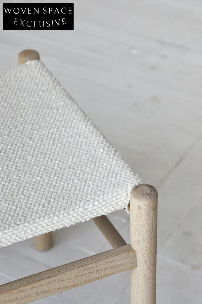 Elegant Nordic Japandi Solid Oak Dining Chair with Comfortable Fabric Seat