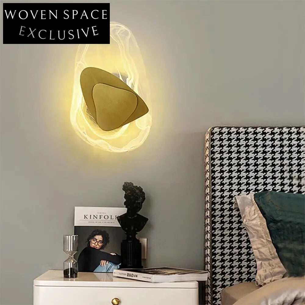 Sparkling Crystal LED Wall Sconce, Metal Base, Modern Home Lighting