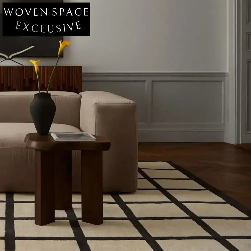 Stylish Geometric Polyester Area Rug: Modern Living Room, Cozy Bedroom Decor