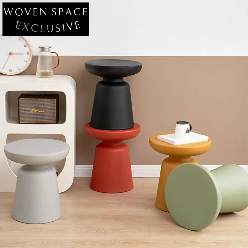 Stylish Modern Round Plastic Side Coffee Table for Living Room, Cafe