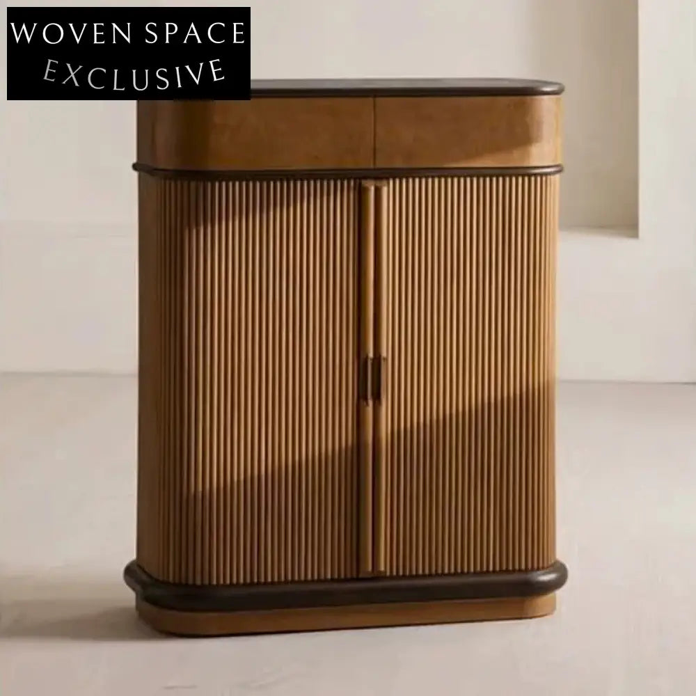 Stylish Solid Oak Wood 2-Door Sideboard TV Unit Hallway Storage Cabinet