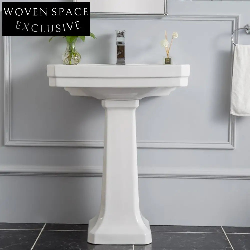 Urbino Dietao Retro Style Basin Three-Hole Faucet