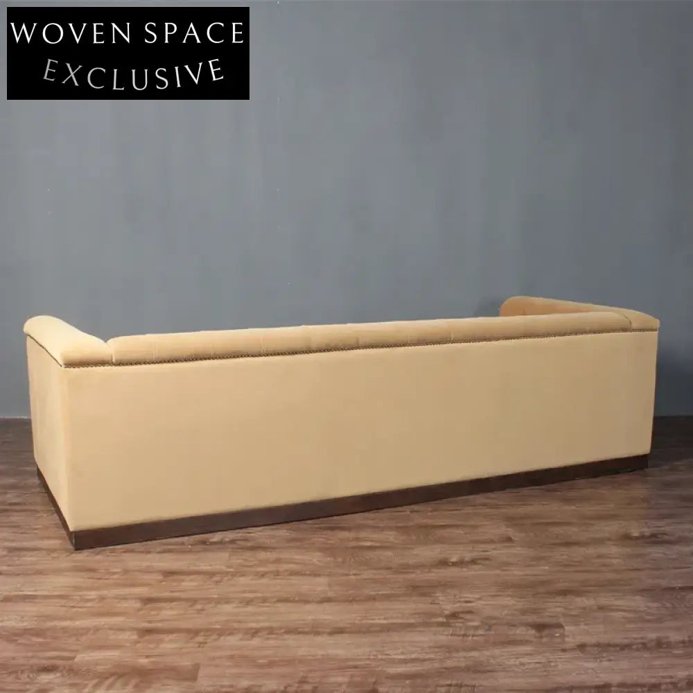 Luxurious Chesterfield Velvet Sofa Couch - Elegant Oak Wood Frame, 3-Seater