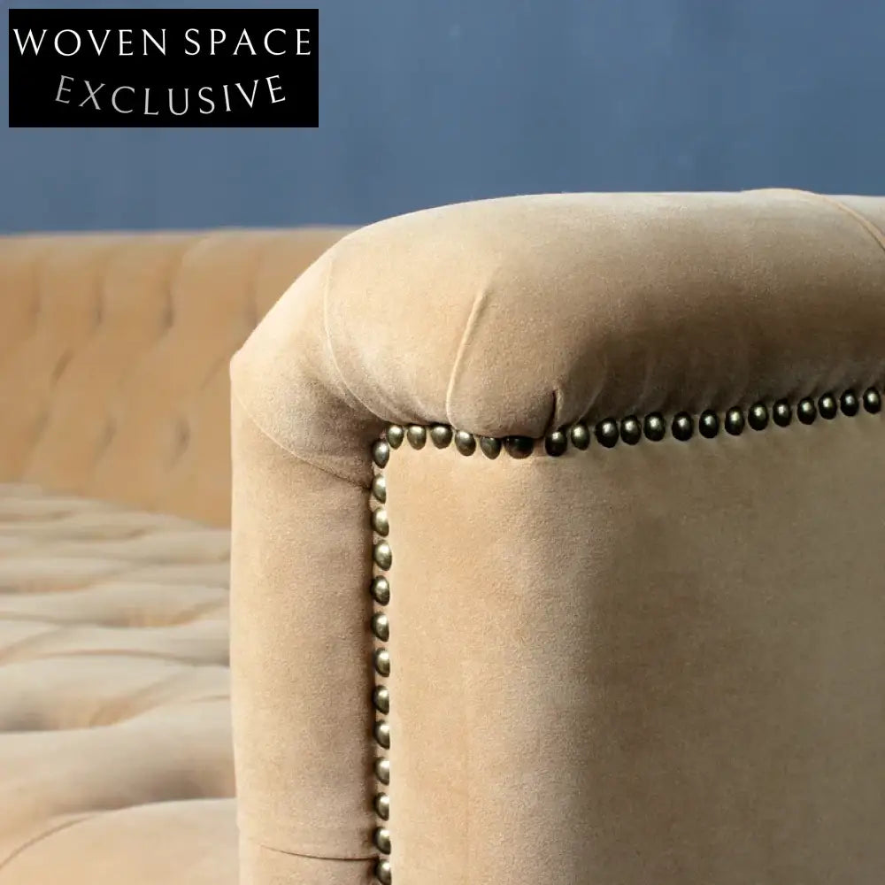 Luxurious Chesterfield Velvet Sofa Couch - Elegant Oak Wood Frame, 3-Seater