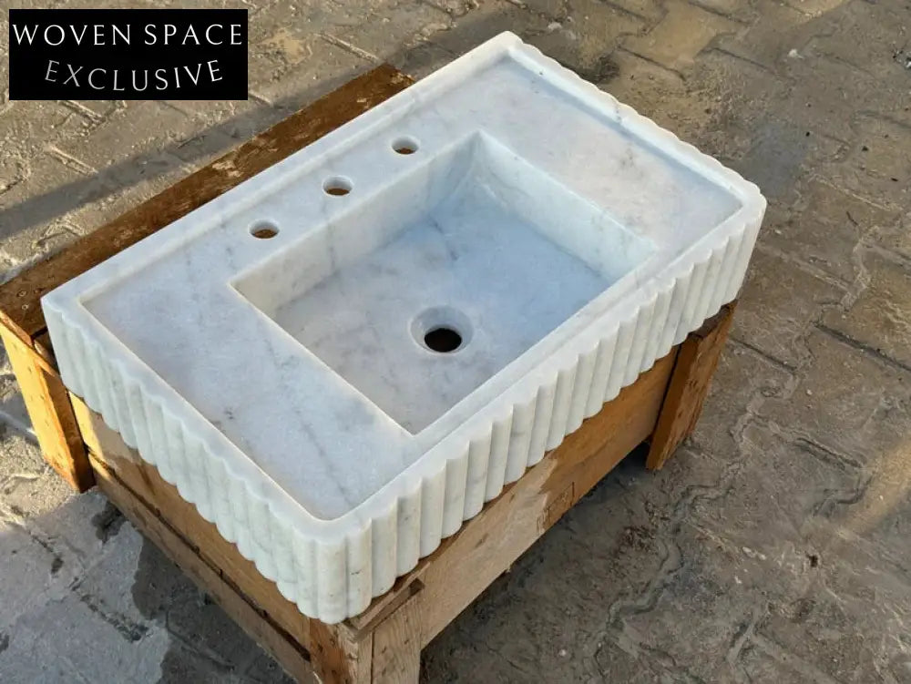 Venise Carrara Marble Sink with Ribbed Sides