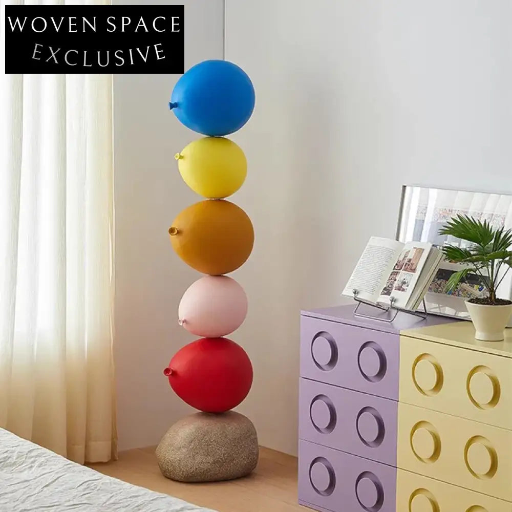 Vibrant Fiberglass Balloon Floor Sculpture: Modern Art Deco Home Entrance Decor