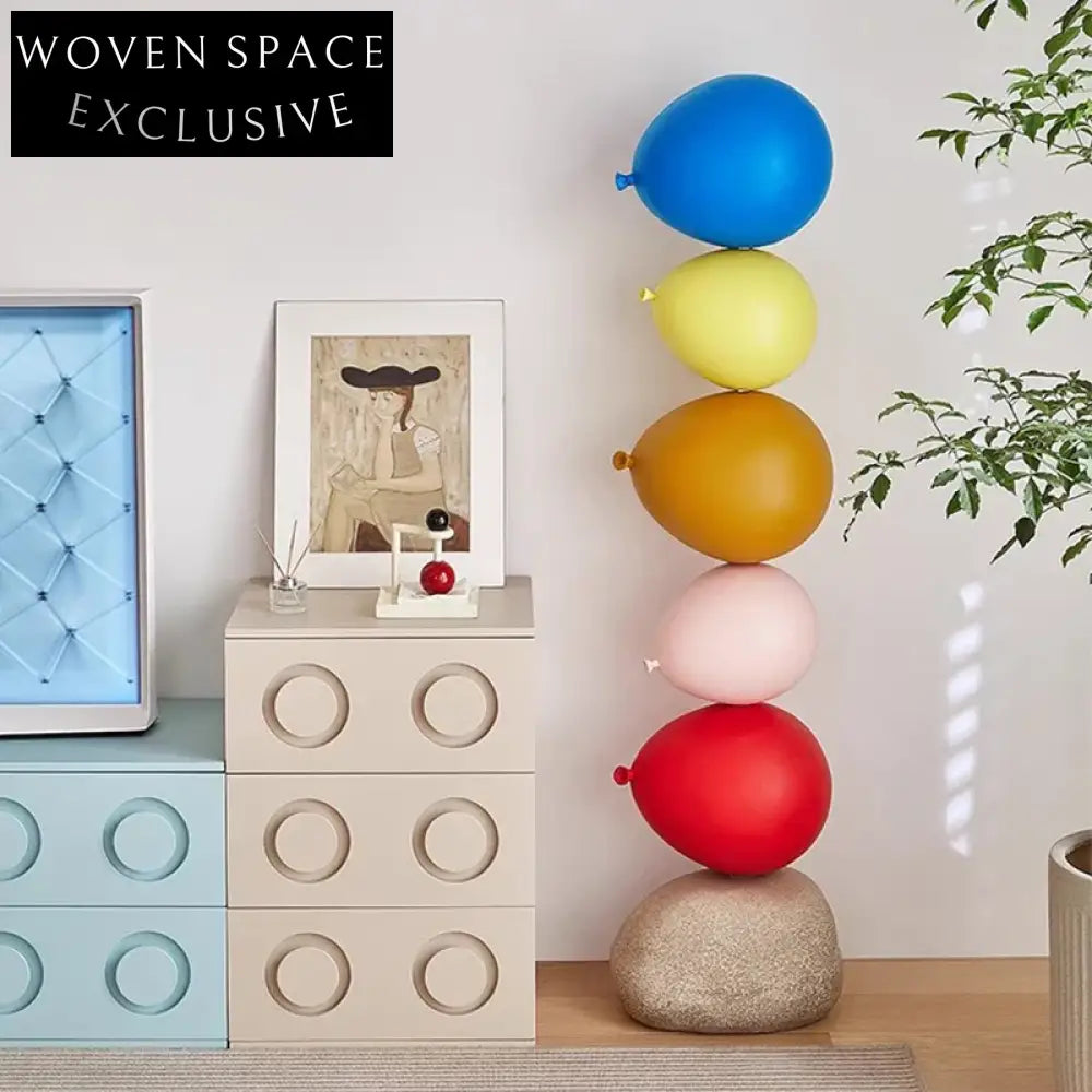 Vibrant Fiberglass Balloon Floor Sculpture: Modern Art Deco Home Entrance Decor