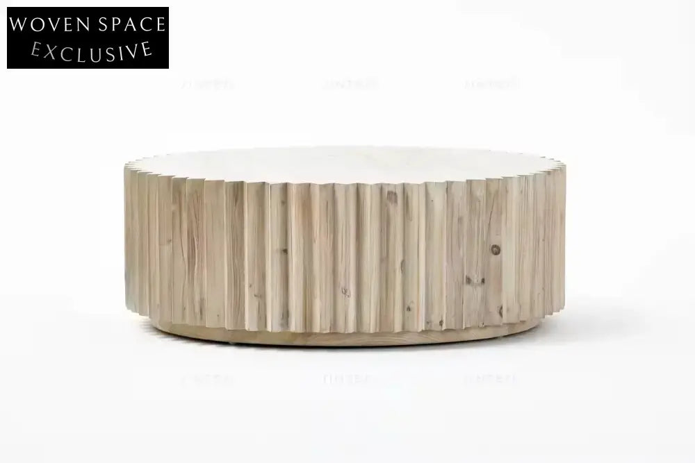 Elegant Reclaimed Pine Round Coffee Table for Modern Minimalist Living Rooms