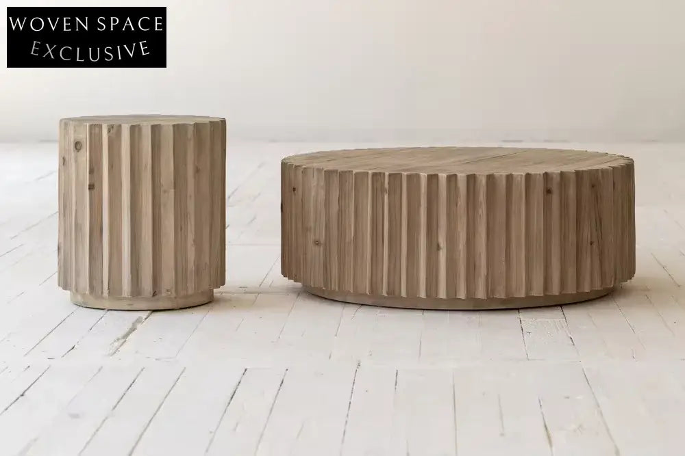 Elegant Reclaimed Pine Round Coffee Table for Modern Minimalist Living Rooms