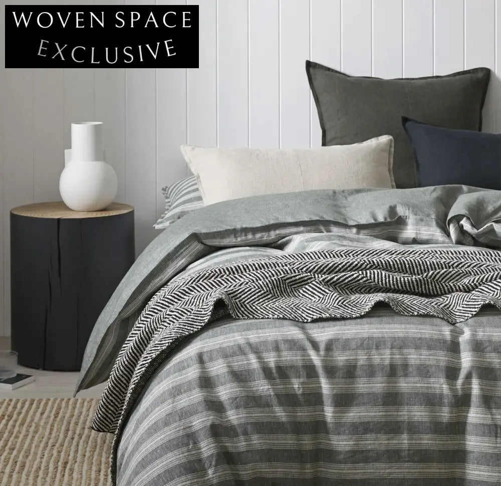 Weave Solano Throw - Onyx Throw