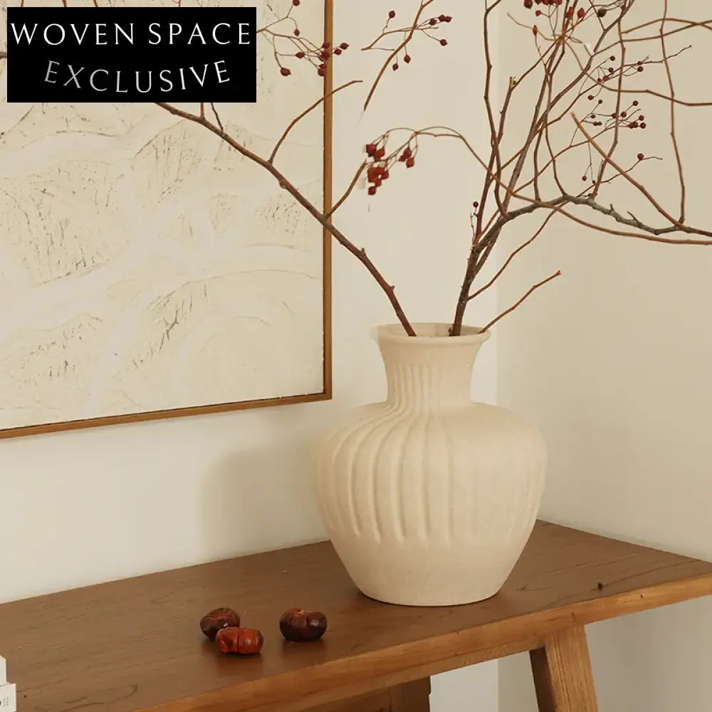 White Ceramic Hand-Painted Nordic Art Flower Vase for Modern Home Decor