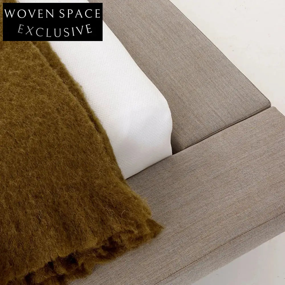 WISEMAX Italian Modern Wood Frame Linen Fabric King Queen Size Bedroom Bed