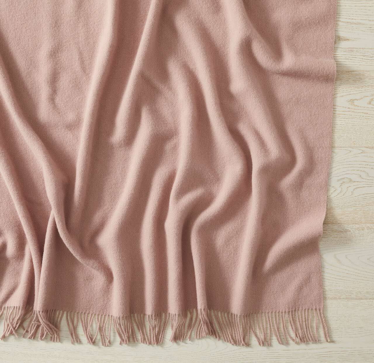 Weave Nevis Throw - Rose