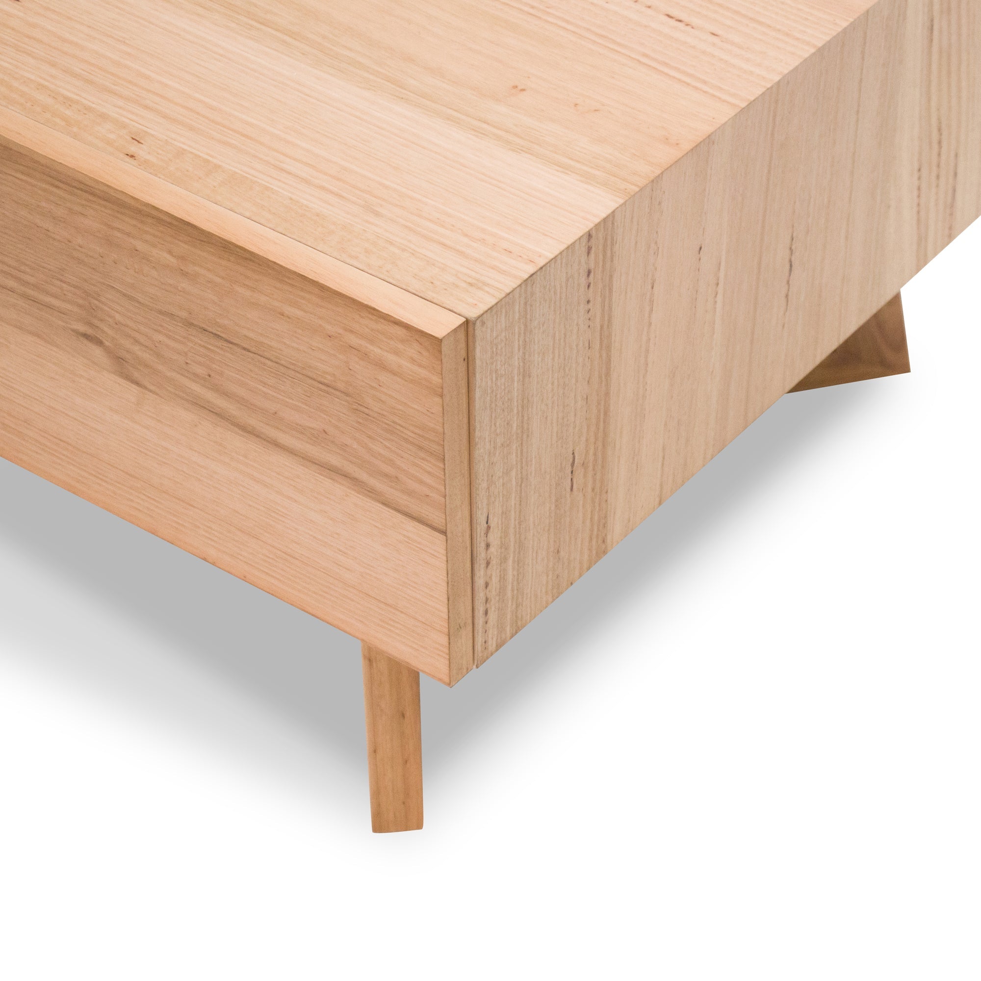 CCF8158-AW 1.35m Coffee Table - Messmate