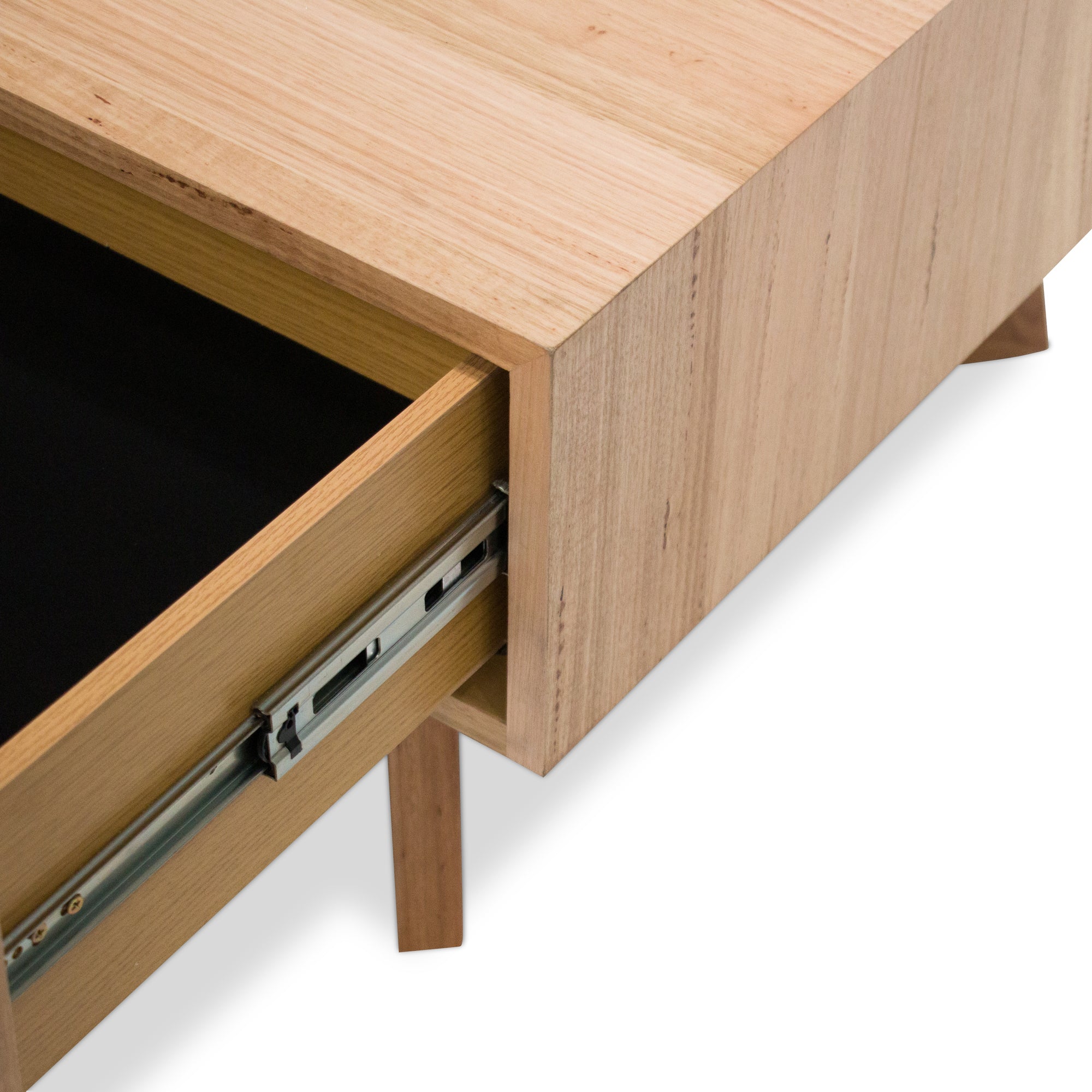 CCF8158-AW 1.35m Coffee Table - Messmate