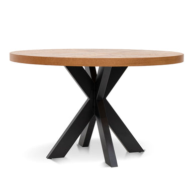 European Knotty Oak 4 Seater Round Dining Table