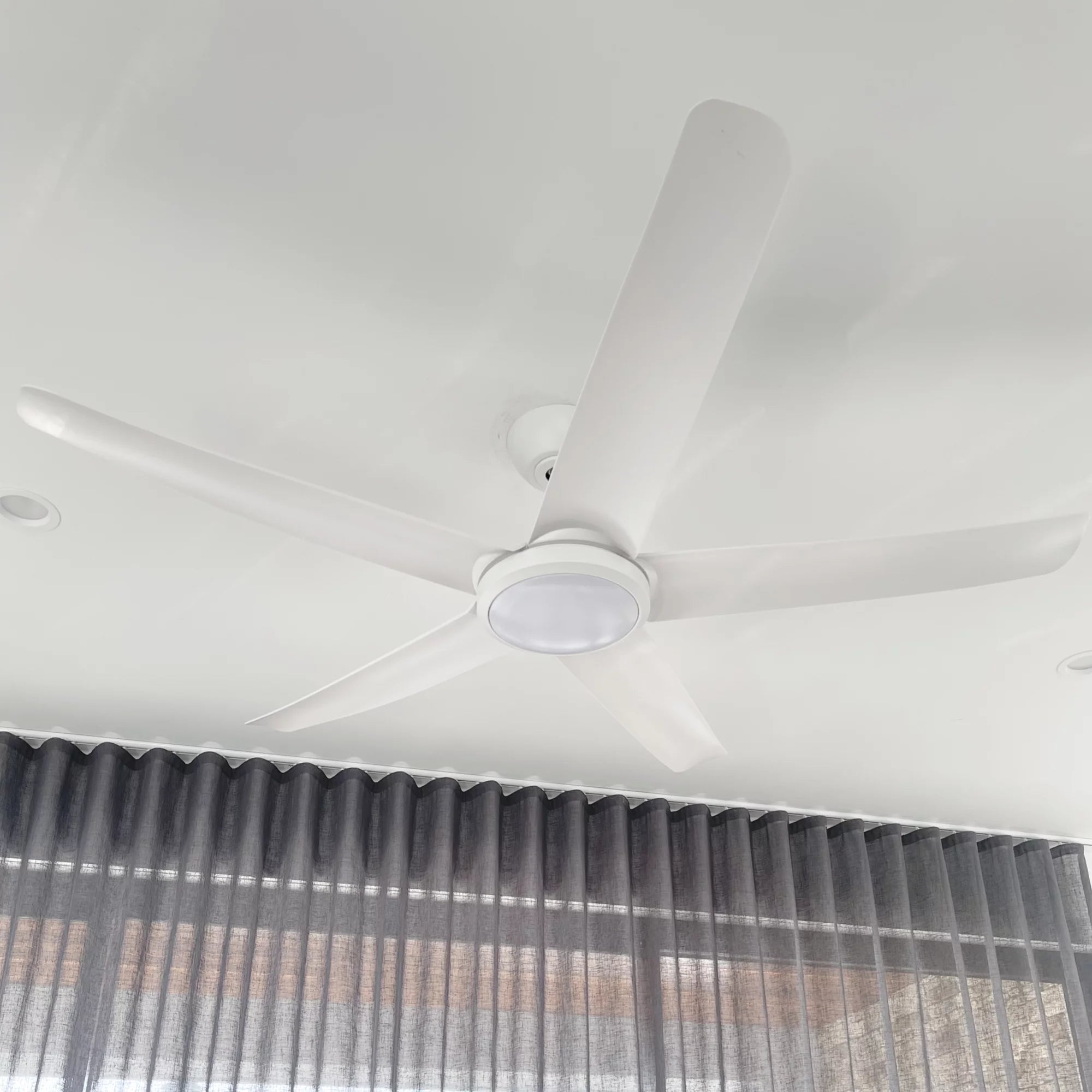 360Fans FlatJET (3/4/5) 56″ (142cm) White 3 Blade DC Ceiling Fan with 24W CCT LED & Remote Control