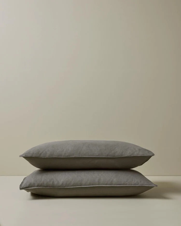 Weave-ravello-bedding-standard-pillowsCharcoa